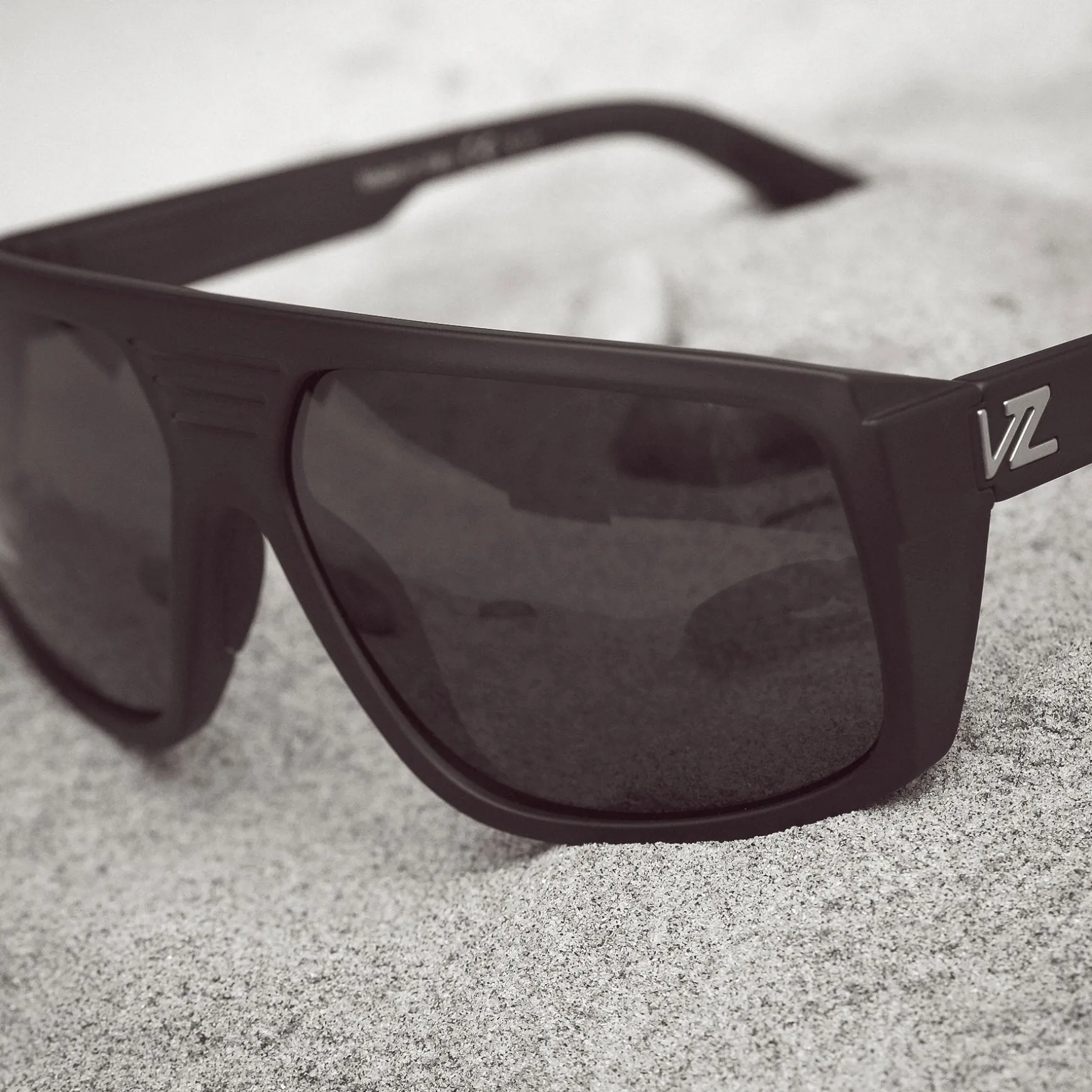 Snark<VonZipper Clearance